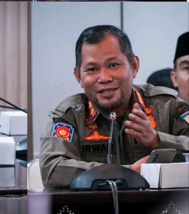 Penghasilan Badut Jalanan Mataram Tembus Rp16 Juta Sebulan