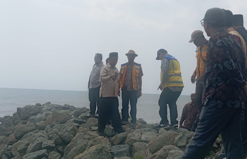 Tanggul Pantai Mapak Dibangun Rp15 Miliar, Bintaro Disiapkan Rp60 Miliar