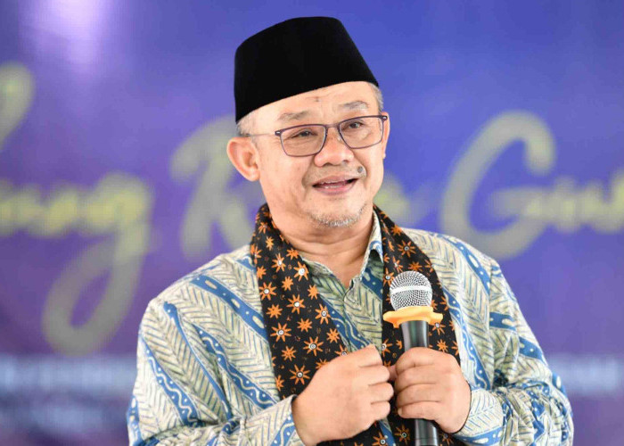 Mendikdasmen Abdul Mu'ti Ingatkan Pelajar: Sampaikan Aspirasi, Jangan Tinggalkan Sekolah