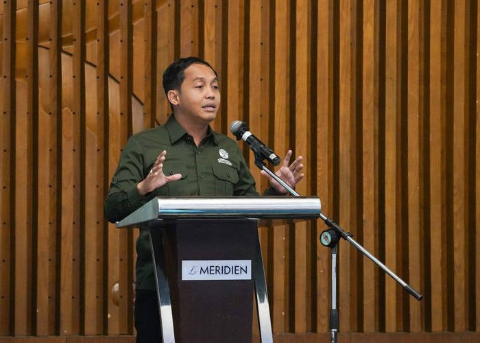Menteri Kehutanan Raja Juli Antoni Terciduk Main Domino Bareng Eks Pembalak Liar, Ini Klarifikasinya