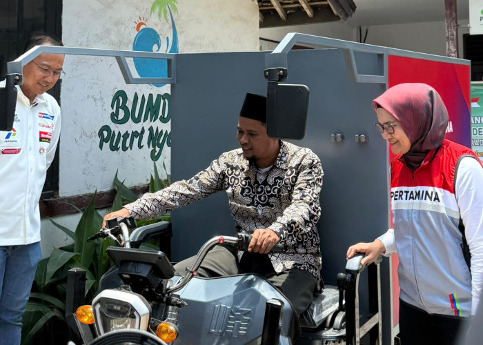 Desa Kuta Manfaatkan Energi Surya untuk Angkut Sampah