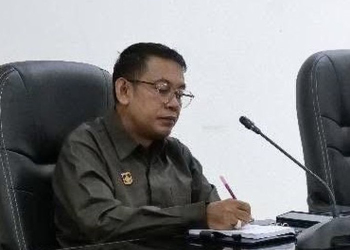Dedikasinya Tak Ternilai, Guru Ngaji ini Dibiayai Umroh Gratis dari Wakil Ketua Komisi IV DPRD Lombok Barat 
