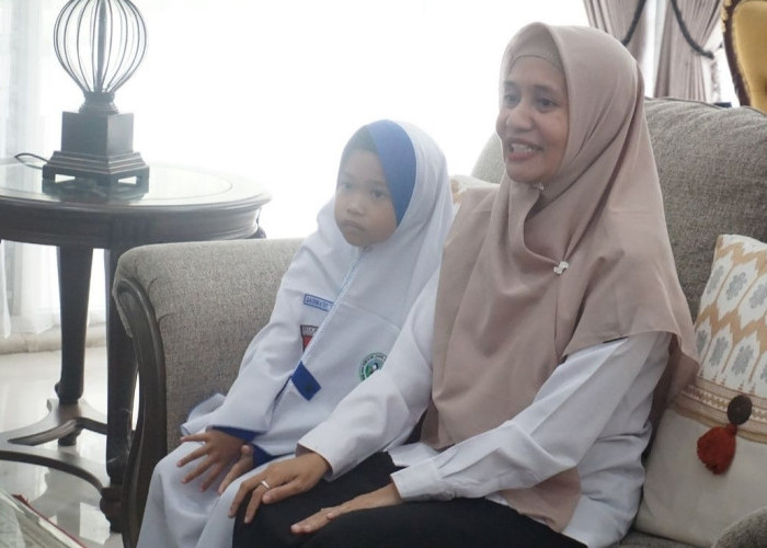 JENIUS CILIK! IQ Atut Nyaris Mirip Einstein, Borong 14 Medali Internasional di Bidang Matematika