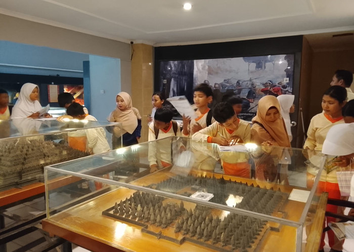 Outing Class di Museum NTB, Siswa Belajar Sejarah dan Kearifan Lokal
