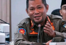 Penghasilan Badut Jalanan Mataram Tembus Rp16 Juta Sebulan