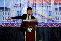 Bupati Dompu Ungkap Hanya 10 Persen Guru Mampu Mengajar Baik